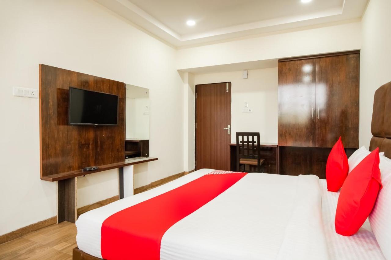 Oyo 71689 Hotel S Pride Indore Exterior foto