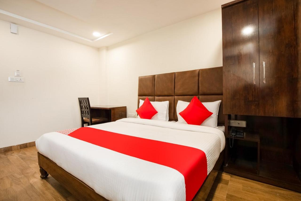 Oyo 71689 Hotel S Pride Indore Exterior foto