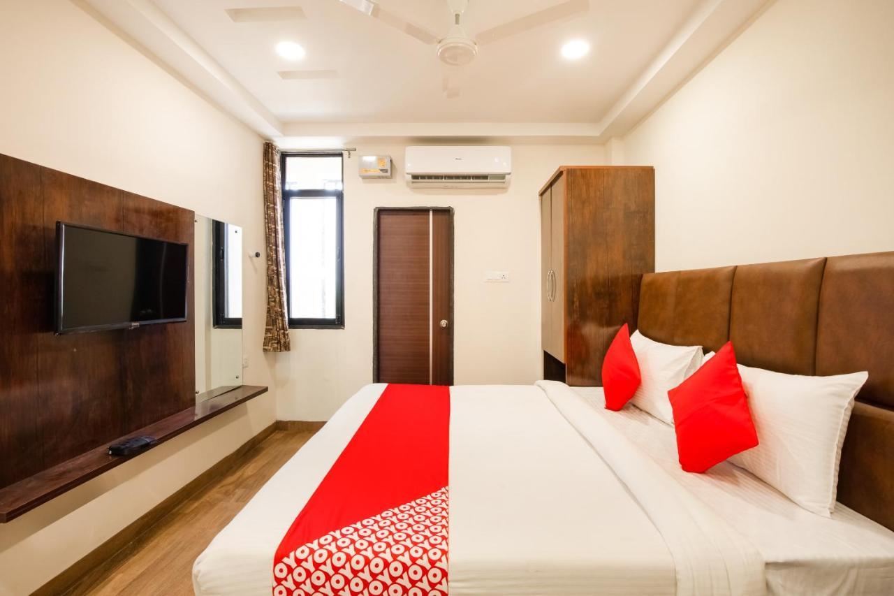 Oyo 71689 Hotel S Pride Indore Exterior foto