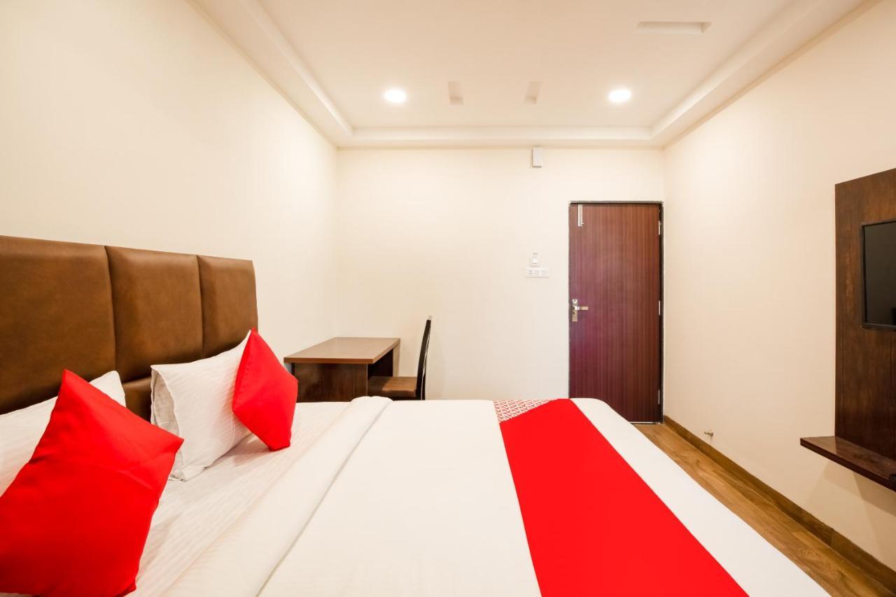 Oyo 71689 Hotel S Pride Indore Exterior foto